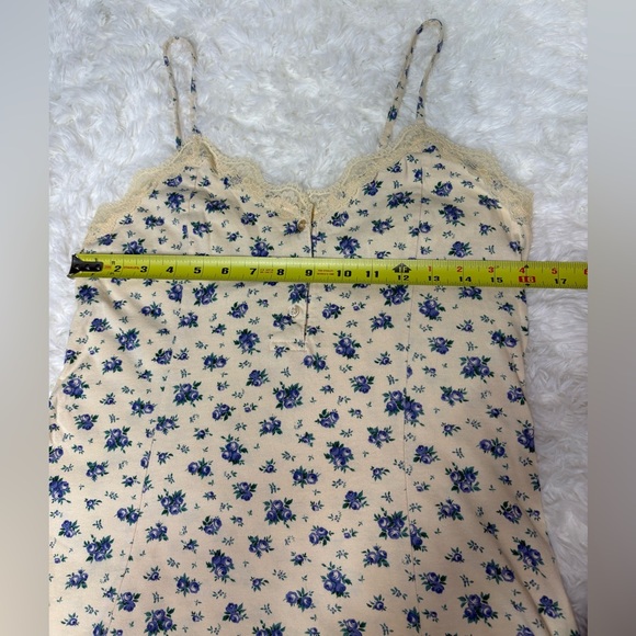 Vintage Victoria's Secret yellow floral gown/ slip dress with lace trim - Picture 7 of 9